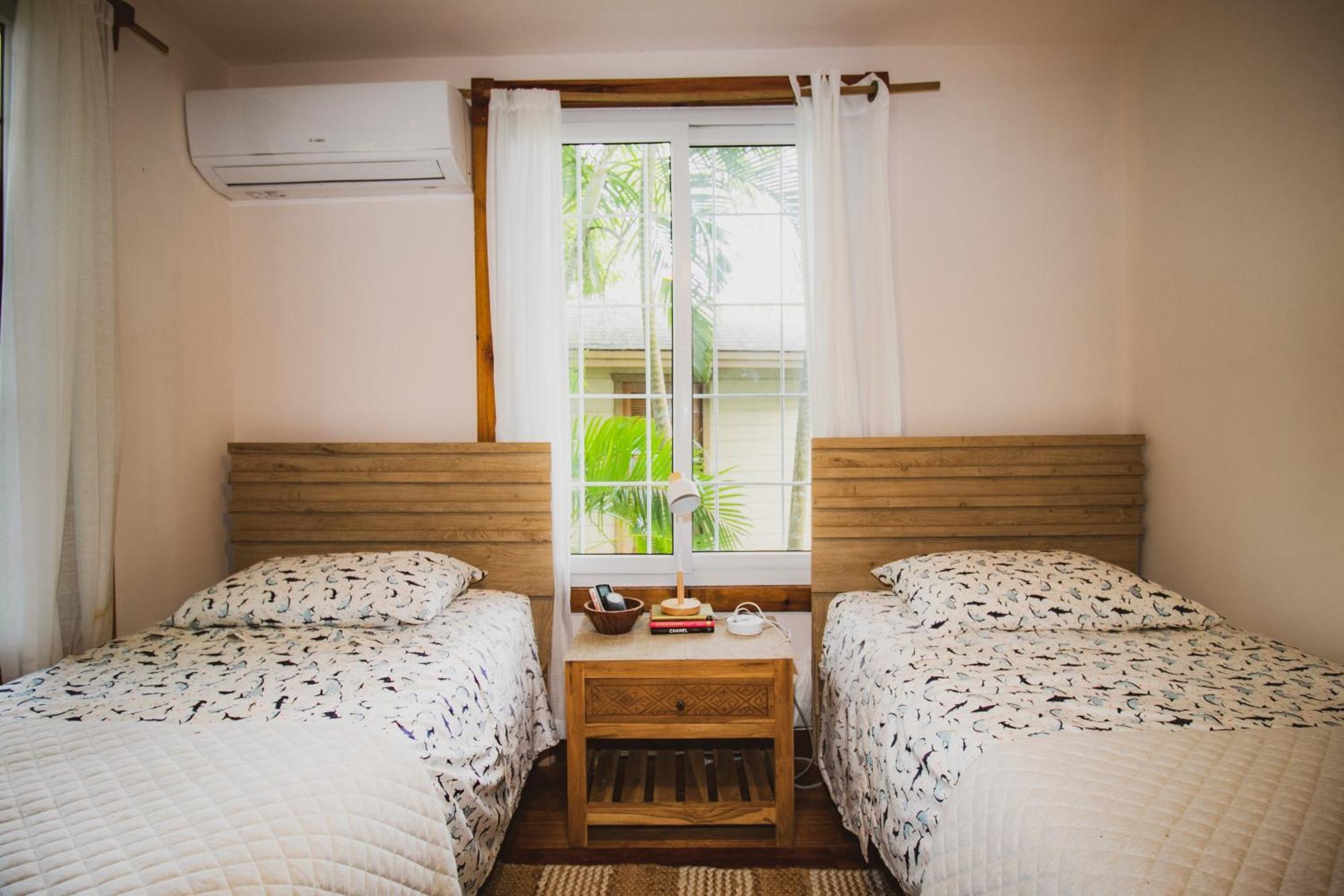 Luna Beach Luxury Boutique Beach Front Resort Jobs Bight Εξωτερικό φωτογραφία
