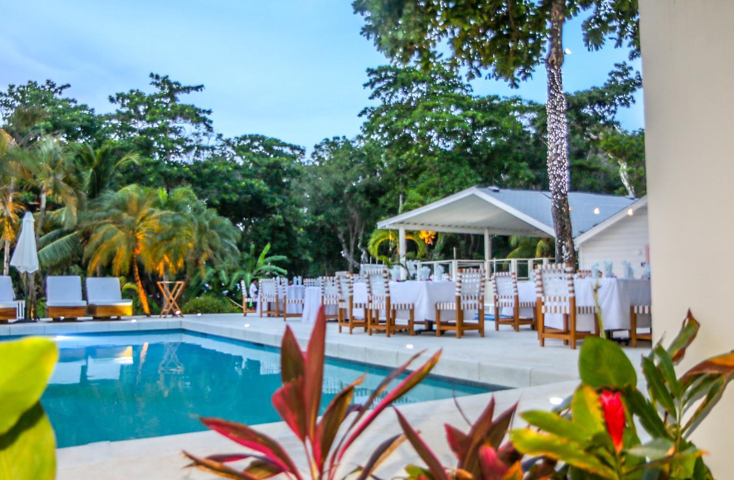 Luna Beach Luxury Boutique Beach Front Resort Jobs Bight Εξωτερικό φωτογραφία