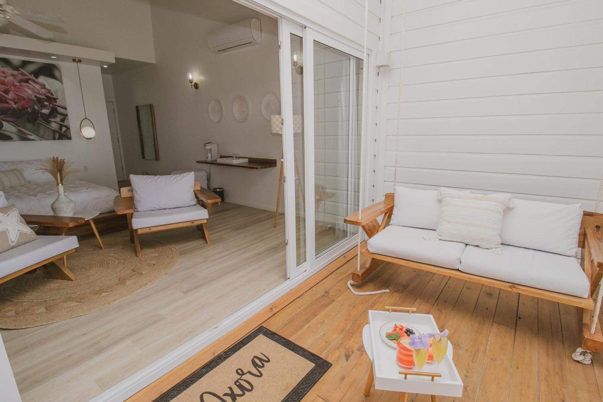 Luna Beach Luxury Boutique Beach Front Resort Jobs Bight Εξωτερικό φωτογραφία