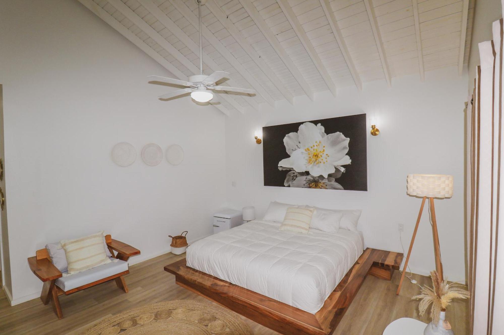 Luna Beach Luxury Boutique Beach Front Resort Jobs Bight Εξωτερικό φωτογραφία