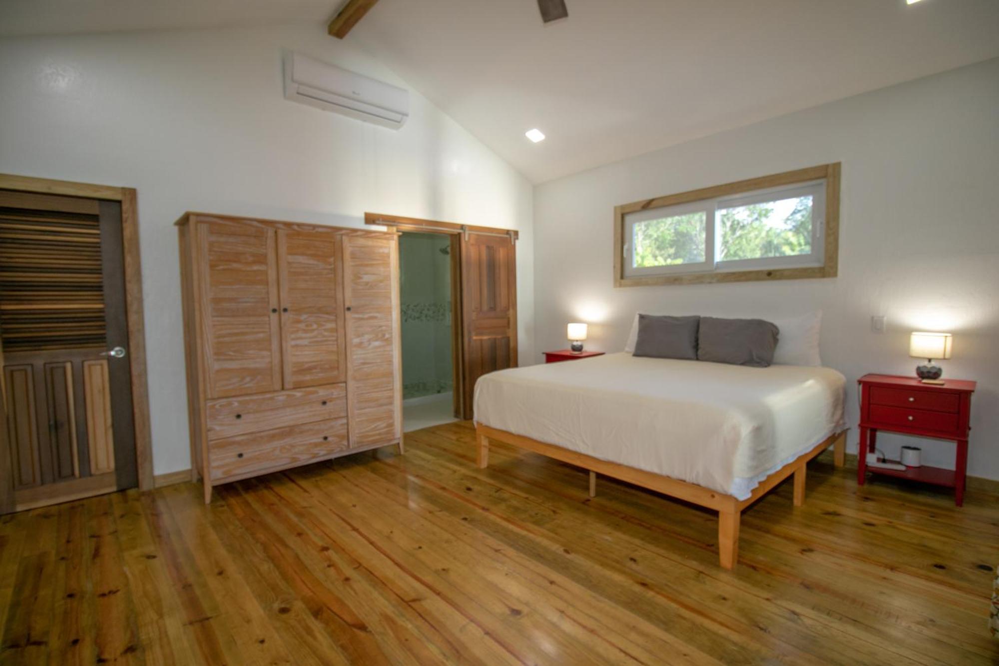 Luna Beach Luxury Boutique Beach Front Resort Jobs Bight Εξωτερικό φωτογραφία